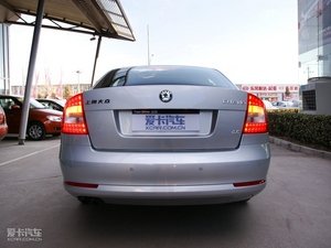 2010款2.0L 自动逸俊版 整体外观