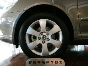 2010款2.0L 手动逸俊版 细节外观