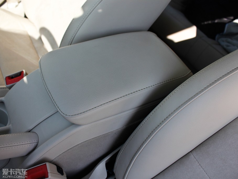 2010J 1.4T DSG(yu)Ű