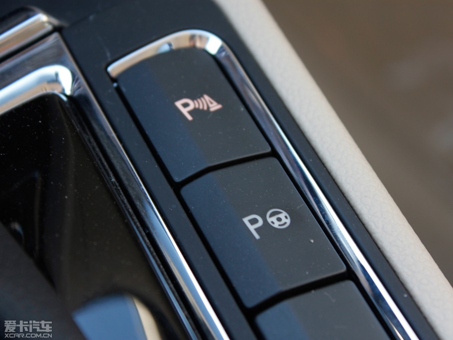 2010J 1.4T DSG(yu)Ű