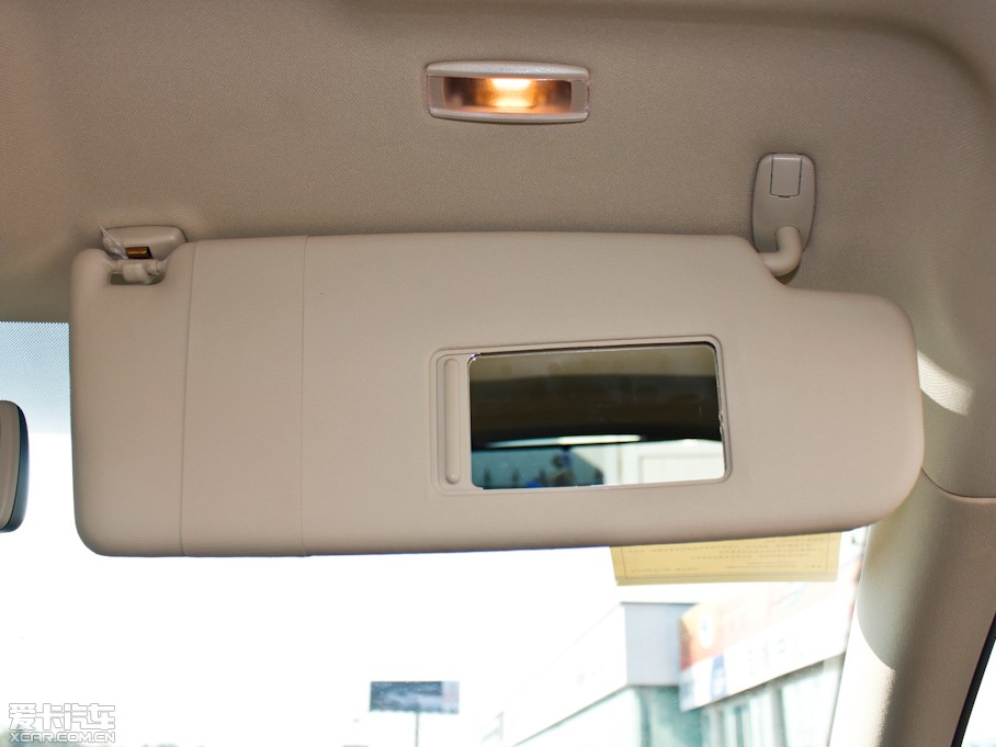 2010J 1.4T DSG(yu)Ű