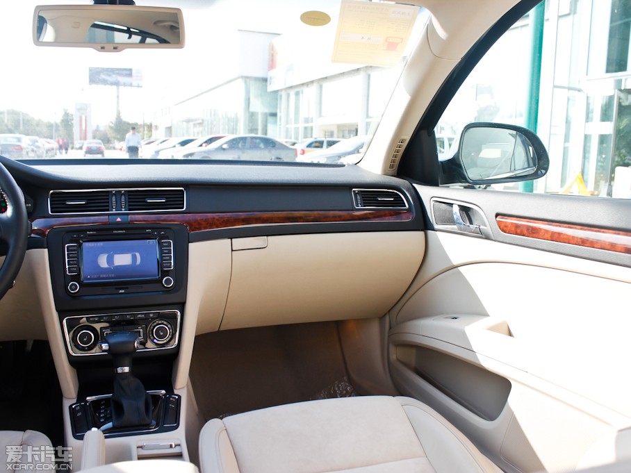 2010J 1.4T DSG(yu)Ű