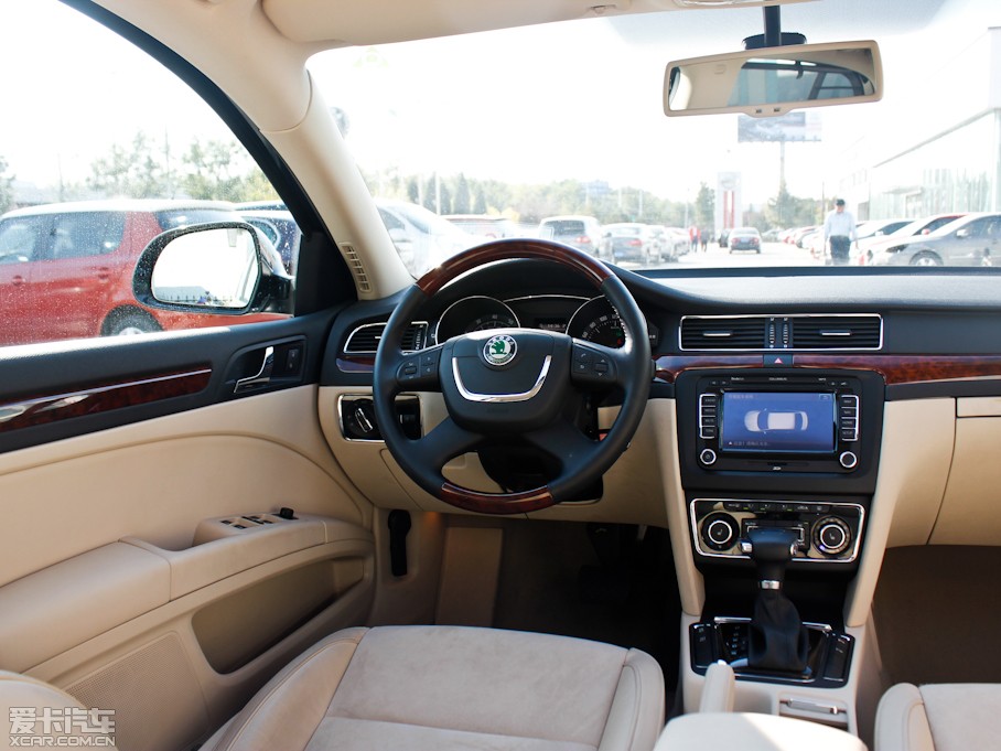 2010J 1.4T DSG(yu)Ű