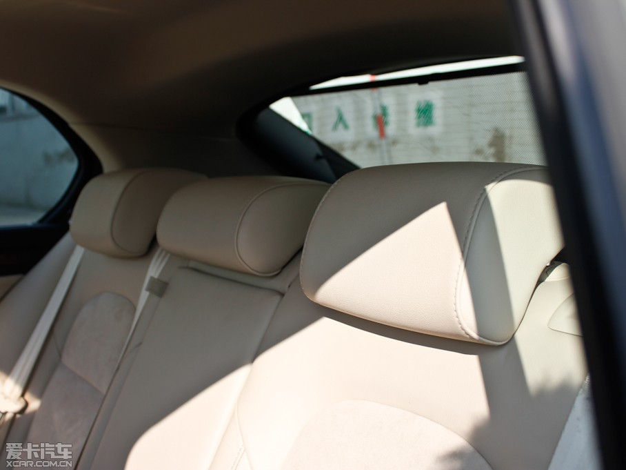 2010J 1.4T DSG(yu)Ű