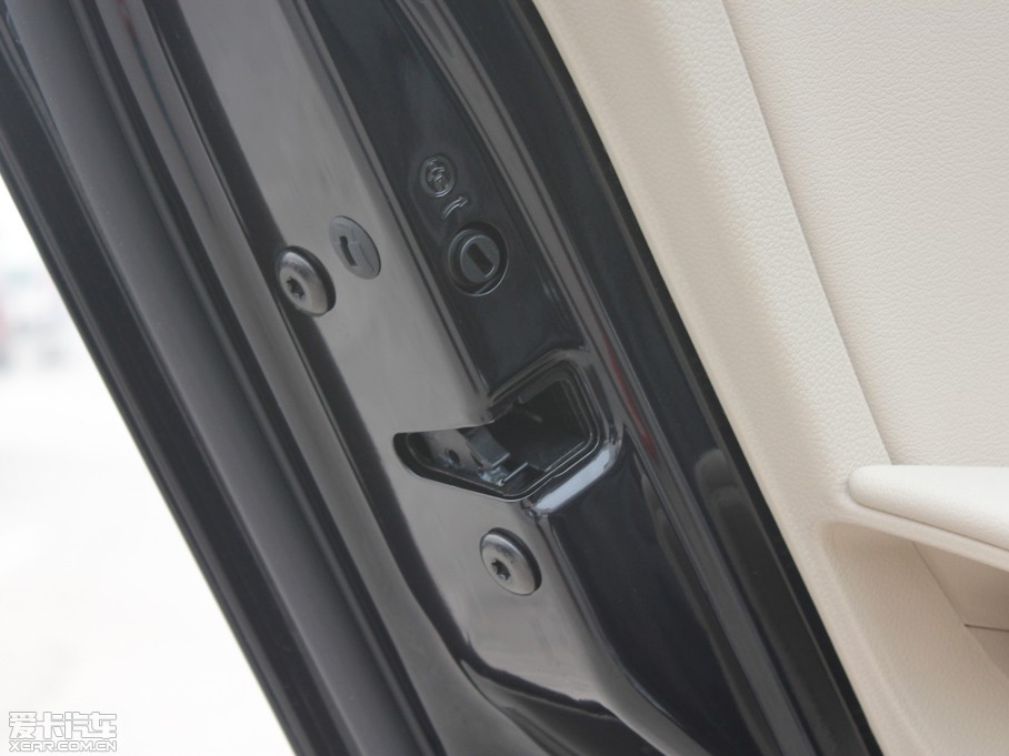 2010J 1.4T DSG(yu)Ű