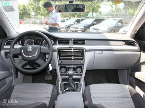 上海大眾斯柯達 2010款昊銳