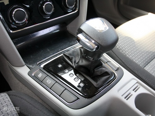 上海大眾斯柯達 2010款昊銳