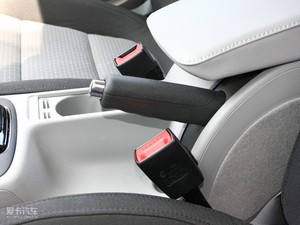 2010款1.4T DSG智雅版 驻车制动器