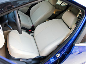 2011款1.4L 手动晶灵版 主驾驶座椅