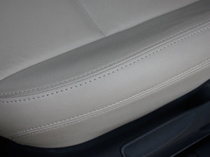 2011款1.6L 自动晶享版 空间座椅