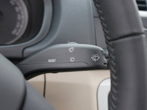 2011款1.6L 自动晶享版 中控区