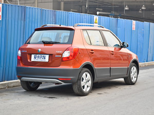 2012款1.6L 整体外观