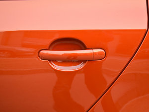 2012��1.6L �������^