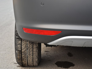 2012��1.6L �������^