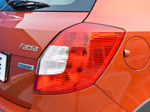 2012��1.6L �������^