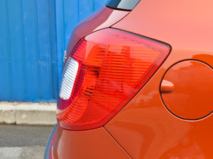 2012��1.6L �������^