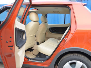 2012款1.6L 后排空间