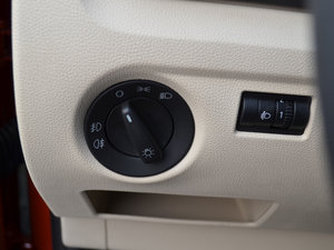 2012��1.6L �п؅^(q��)