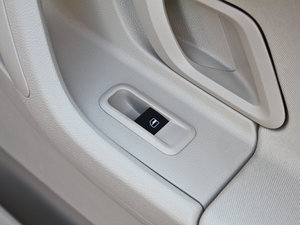 2012款1.4L 手动晶致版 中控区