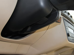 2012款1.4L 自动晶灵版 空间座椅