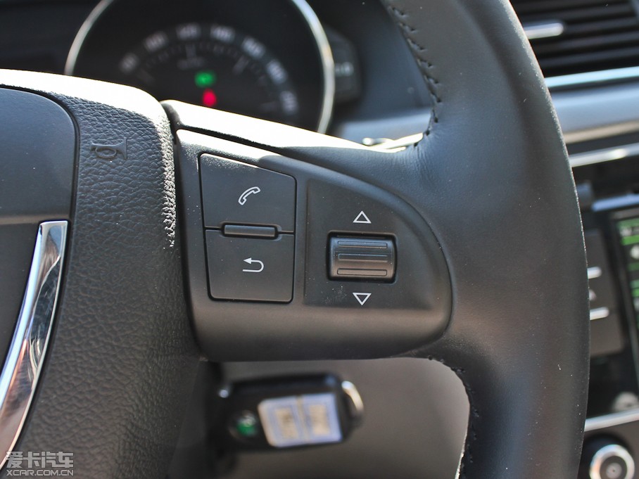 2012����J 1.8TSI �ԄӃ��Ű�