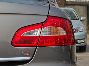 20121.8TSI Ԅ(dng)FŰ β