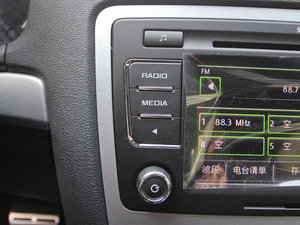 2010款2.0T 中控区