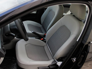 2013款1.6L 手动智选版 主驾驶座椅