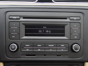 2013款1.6L 手动优选版 音响调节