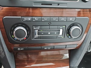 2013款1.4TSI 手动逸俊版 中控区