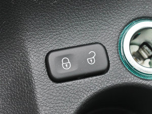 2013款1.4TSI 手动逸俊版 中控区