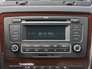 2013款1.4TSI 手动逸俊版 音响调节