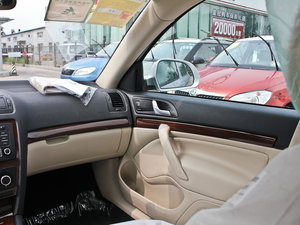 2013款1.4TSI 手动逸俊版 中控区