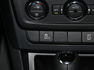 2014 1.4TSI DSG Ӱ п؅^(q)