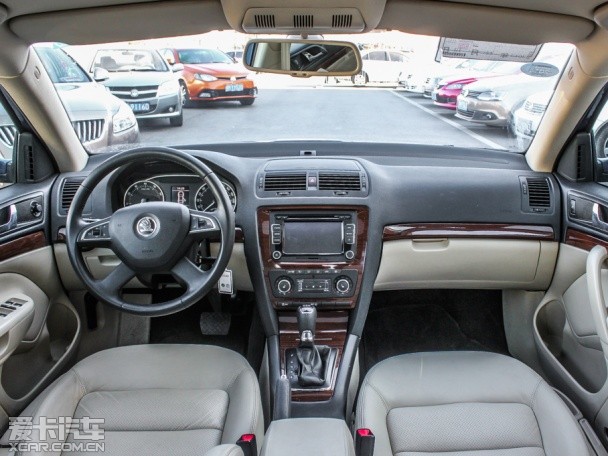 上海大眾斯柯達(dá)2014款明銳