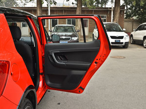 20141.6L ԄMonte Carlo g