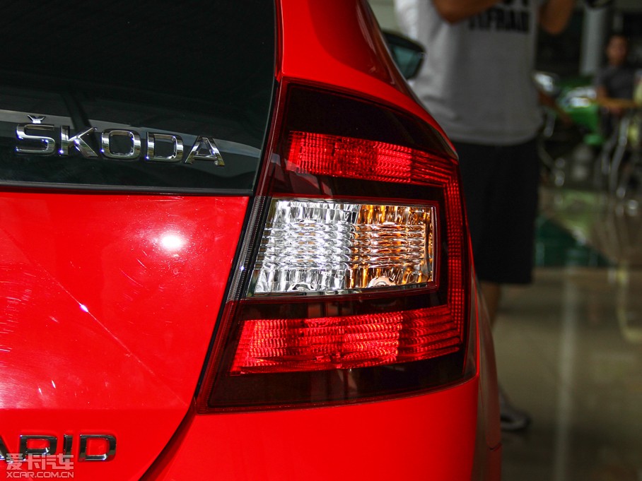 2014꿶 1.6L Զ