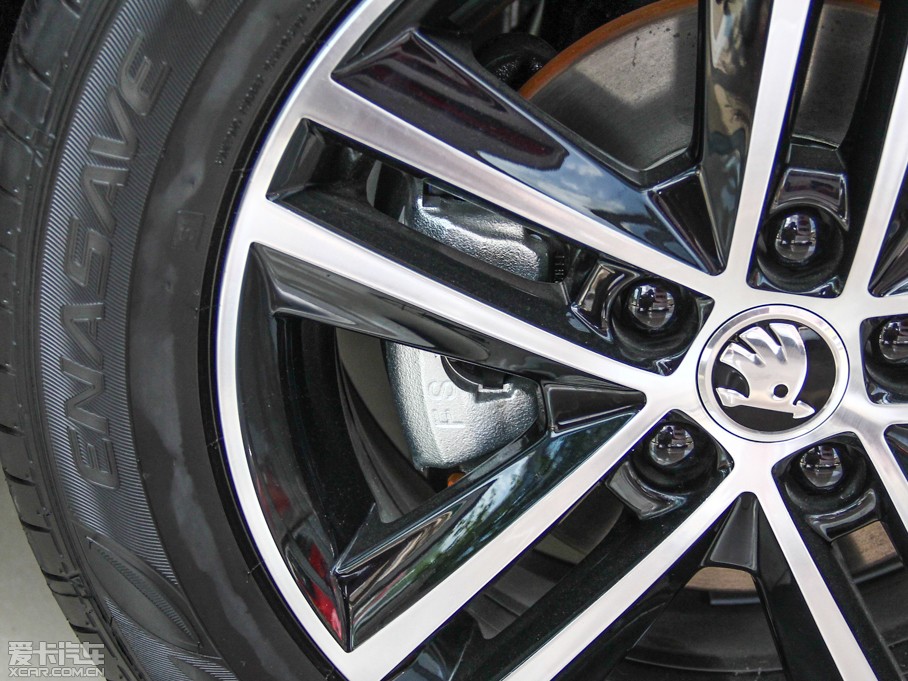 2014꿶 1.6L Զ