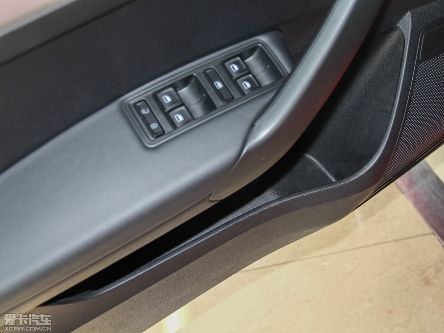 2014꿶 1.6L Զ