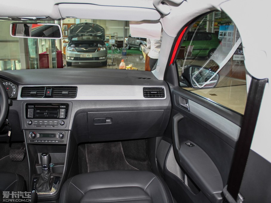 2014꿶 1.6L Զ