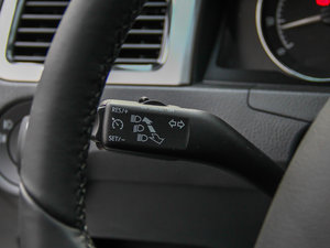 2014款1.6L 自动悦享版 中控区