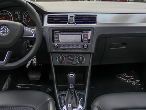 2014款1.6L 自动悦享版 中控台