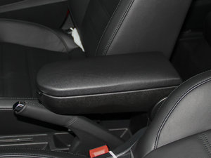 2014款1.4T 自动舒享版 中央扶手箱