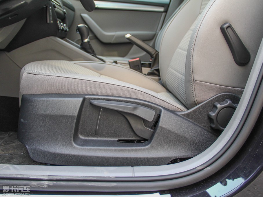 2015J 1.6L Ԅ(dng)ݽܰ