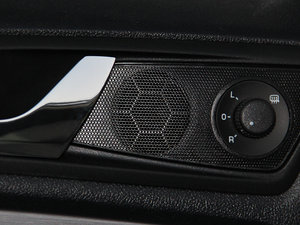 20151.6L Ԅ(dng)ݽܰ п؅^(q)