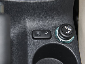 20151.6L Ԅ(dng)ݽܰ п؅^(q)