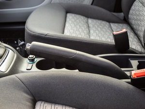2015款1.6L 自动逸致版 驻车制动器