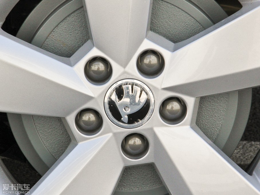 2015J 1.6L ք(dng) x