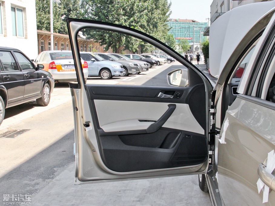 2015J 1.6L ք(dng) x