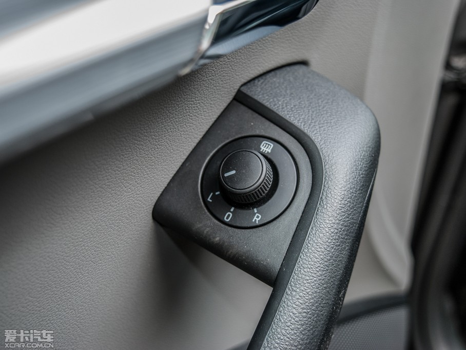 2015�����J 1.6L �Ԅ����°�